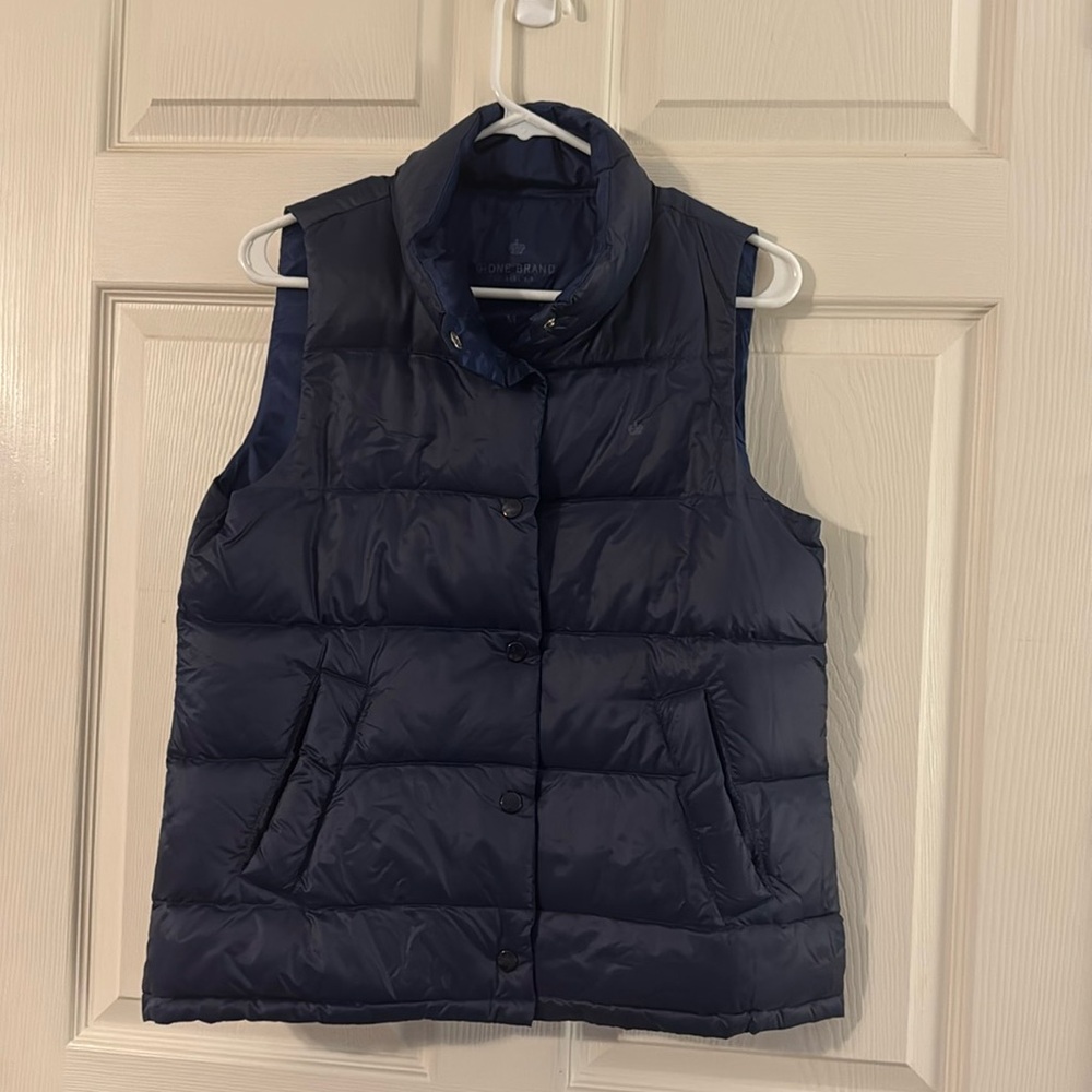Navy down puffer vest